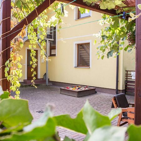 Apartmany Pod Lesem Rodvinov Екстер'єр фото