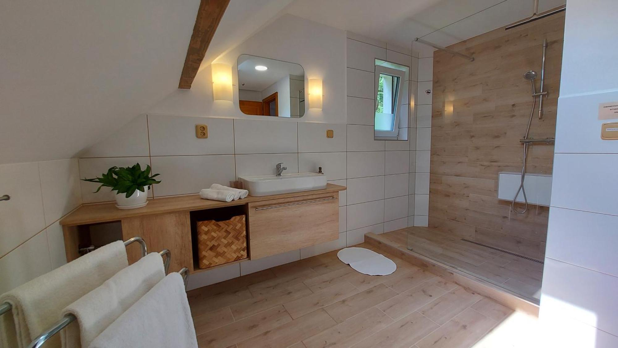 Apartmany Pod Lesem Rodvinov Екстер'єр фото